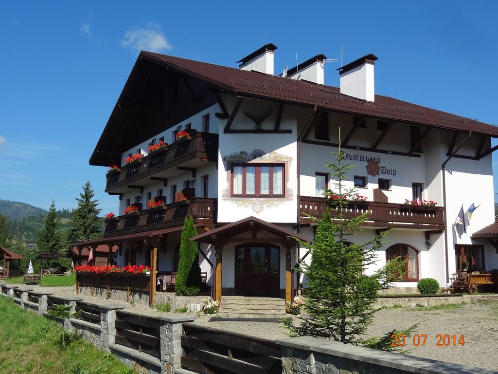 Hotel Alpenhof Pansion Slavske Exteriér fotografie