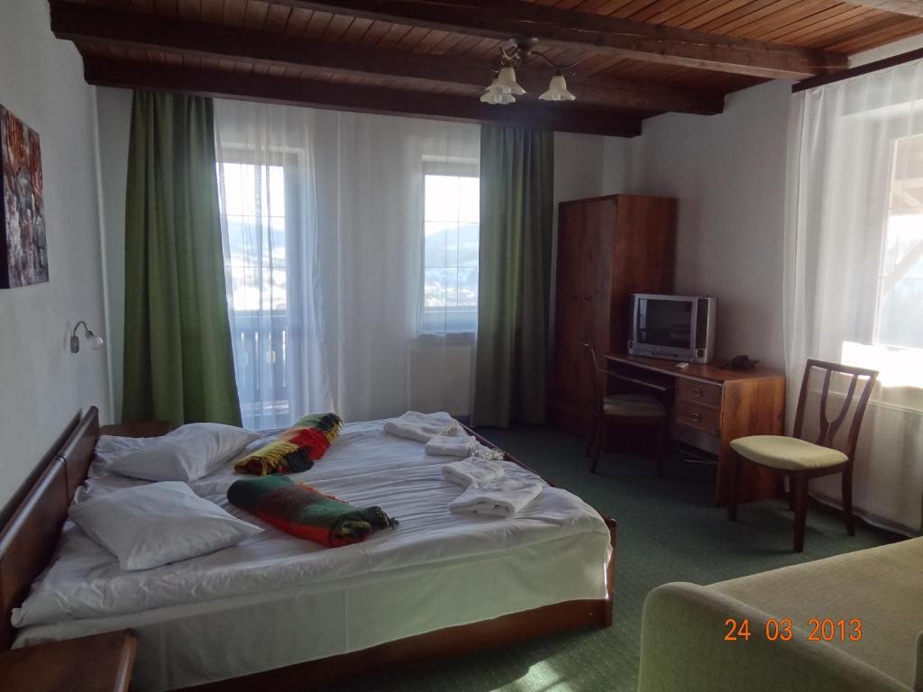 Hotel Alpenhof Pansion Slavske Pokoj fotografie