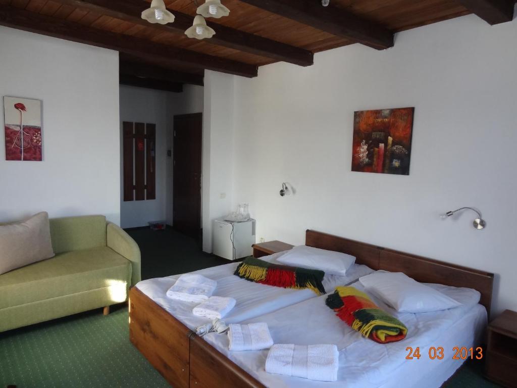 Hotel Alpenhof Pansion Slavske Pokoj fotografie