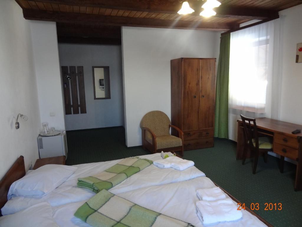 Hotel Alpenhof Pansion Slavske Pokoj fotografie