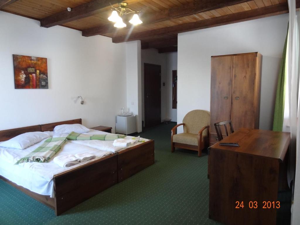Hotel Alpenhof Pansion Slavske Pokoj fotografie
