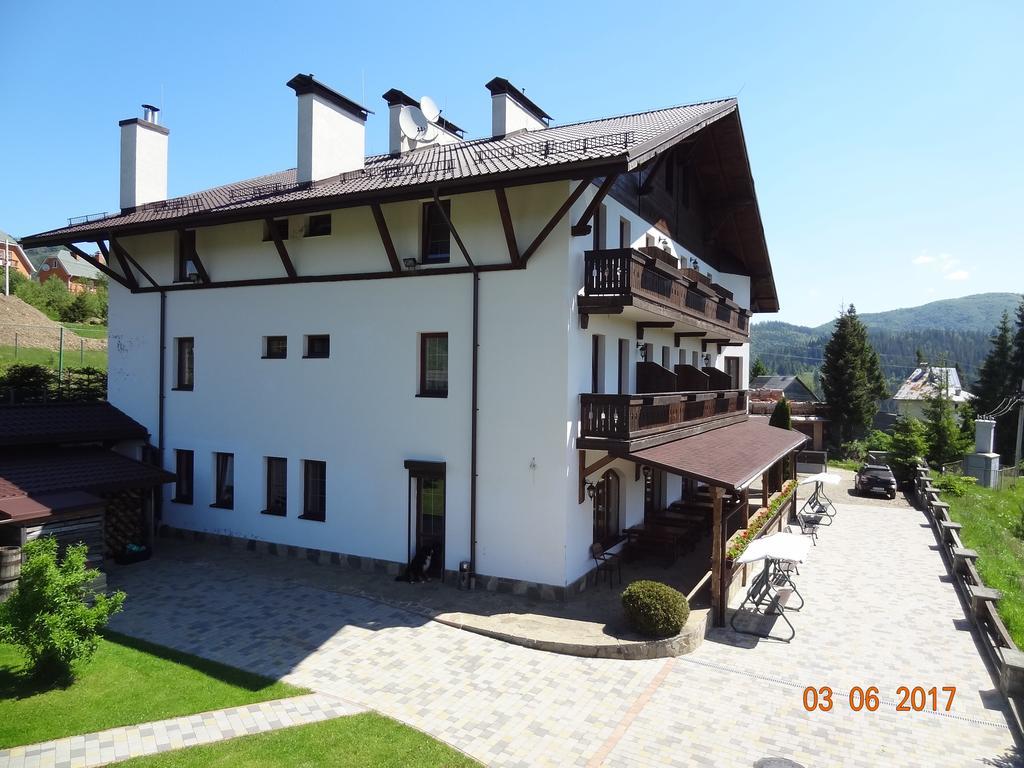 Hotel Alpenhof Pansion Slavske Exteriér fotografie